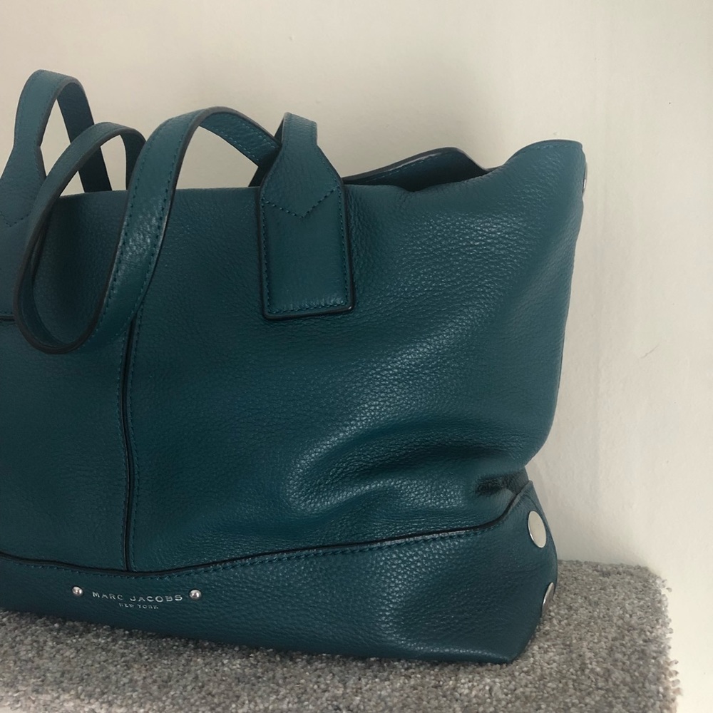 Mark Jacob’s Leather Handbag Purse - Picture 2 of 11